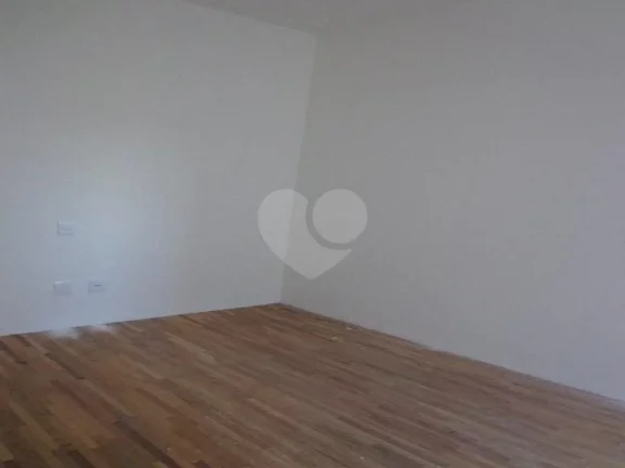 Imagem Casa à venda com 3 quartos, sendo 1 suíte, no condomínio Professor Teot?nio Monteiro de Barros Filho, São Paulo - SP