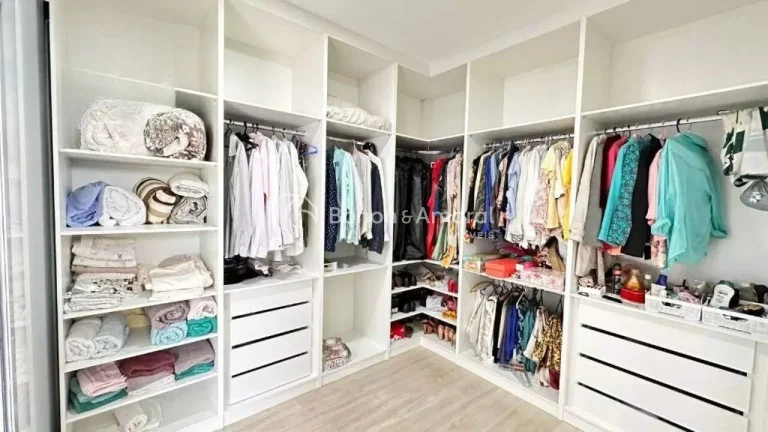 Imagem Esta linda casa no Condomínio La Dolce Vita em Paulínia-SP conta com 3 suítes, sendo uma suíte m...