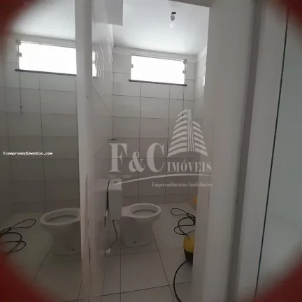 Imagem Sobrado para Venda em Limeira, Santina, 3 dormitórios, 2 suítes, 2 banheiros, 2 vagas