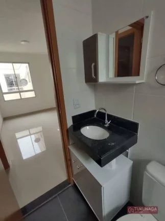 Imagem Apartamento com 2 quartos para alugar, 41 m² por R$ 1.621/mês - Água Chata - Guarulhos/SP
