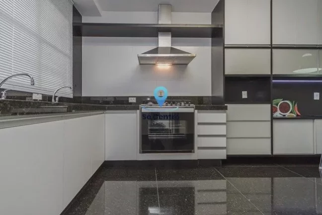 Imagem Ótimo apartamento à venda no Bairro Sion, Belo Horizonte - MG. Com 176.46m² de área total, conta...