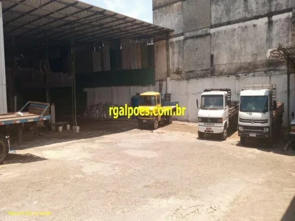Imagem Galpão para Locação em SÃO JOÃO DE MERITI, Jardim Meriti, 3 banheiros, 1 vaga