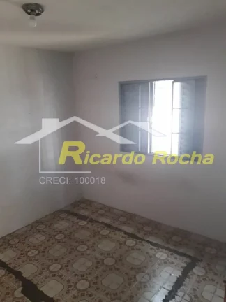Excelente localização de casa no bairro do Estádio !