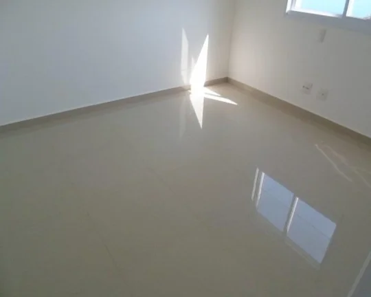 Imagem Apartamento à venda no Guarujá na Praia da Enseada.
