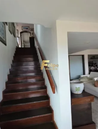 Imagem LINDÍSSIMA CASA COM 04 QUARTOS, SENDO 02 SUÍTES E UMA LINDA PISCINA, À VENDA NA ILHA DO BOI, EM VITÓRIA/ES!