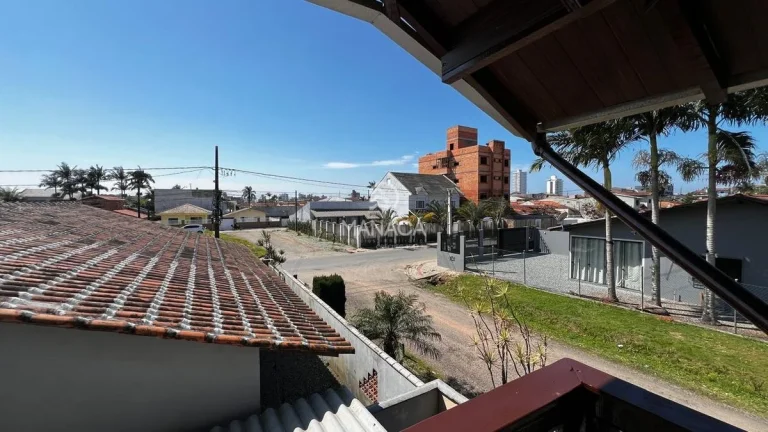 Imagem Casa + sobrado mesmo terreno
