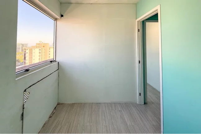 Imagem CQDJ 121 Sala 612651052-72 - Sala à venda no bairro Centro - Canoas/RS