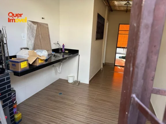 Imagem Casa ampla e bem localizada em Ribeirão Preto-SP, Vila Tibério: 3 quartos, 1 suíte, 1 sala, 2 banheiros, 1 vaga, 112m².