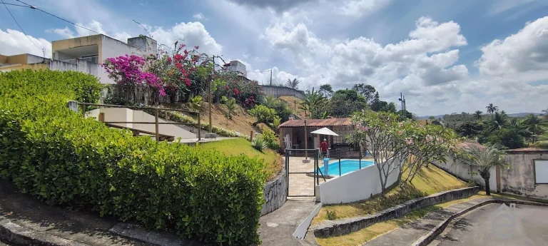 Lote à venda, Viçosa, com área lazer e piscina, próximo a Mar Vermelho