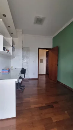 Imagem RESIDÊNCIA À VENDA NO JARDIM FLÓRIDA - 03 quartos sendo 1 suíte - 02 salas jantar e tv - 04 vagas de garagem cobertas - Ampla cozinha