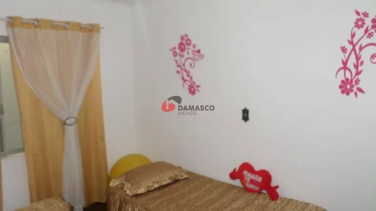 Imagem Sobrado à venda 3 Quartos, 2 Vagas, 215M², Jardim Guairaca, São Paulo - SP