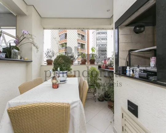 Imagem Apartamento em andar alto com vista espetacular para o Parque da Água Branca.