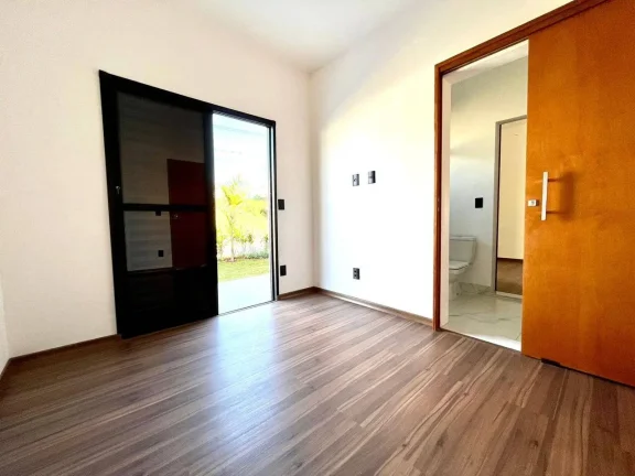 Imagem CASA NO CONDOMÍNIO PORTAL DA SERRA