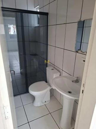 Imagem Casa de condomínio para alugar em Piraquara, Vila Fuck, com 2 quartos, 70m2