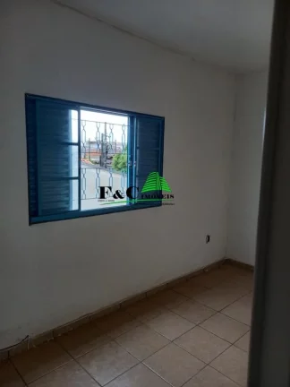 Imagem Casa Comercial para Venda em Limeira, JARDIM LAGO AZUL, 2 dormitórios, 2 banheiros, 2 vagas