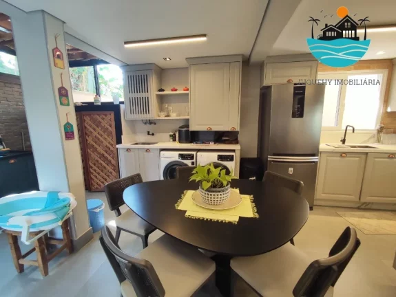 Imagem Casas a Venda em Juquehy, com 03 Suítes, churrasqueira, 02 Vagas, piscina, sauna, serviço de praia147m² de área construída | Juquehy Imobiliária
