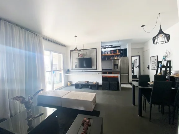 Imagem Apartamento 74M², 1Q, 1 Suíte, 2 Banheiros, 2 Vagas, Churrasqueira, Piscina, Piscina Aquecida, Pista de Cooper, Salão de Festas e Jogos, Sauna, Quadra