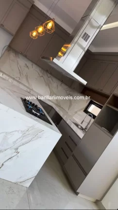 Imagem Imperdível! Casa de alto padrão à venda em Ribeirão Preto-SP, Condomínio Praça dos Pássaros: 3 quartos, 3 suítes, 2 salas, 5 banheiros, 4 vagas de garagem, 200m². Venha conferir!