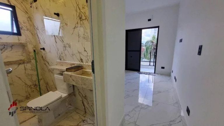 Imagem Sobrado com 3 dormitórios à venda, 180 m² por R$ 1.150.000,00 - Maracanã - Praia Grande/SP