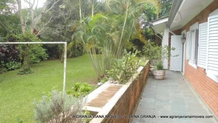 Imagem Casa com 3 dormitórios à venda, 280 m² por R$ 1.070.000,00 - Granja Viana