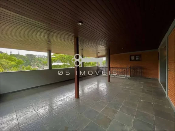 Imagem Linda casa - Miolo da Granja Viana: 4 dorm.s (2 suítes), piscina, gourmet..
