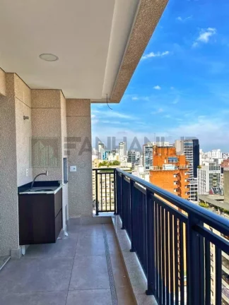 Imagem Luxuoso apartamento de 3 suítes no coração do Jardim Paulista, São Paulo - 226m², 3 salas, 5 banheiros e 4 vagas de garagem.