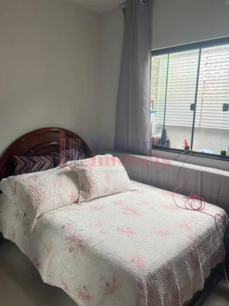 Imagem Casa Geminada com Suíte à Venda em Itapoá/SC