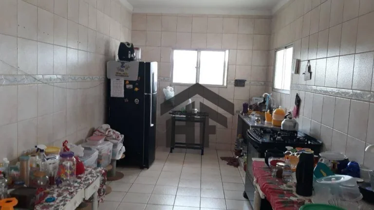 Imagem Casa com 3 Quartos em Dois Unidos, Recife