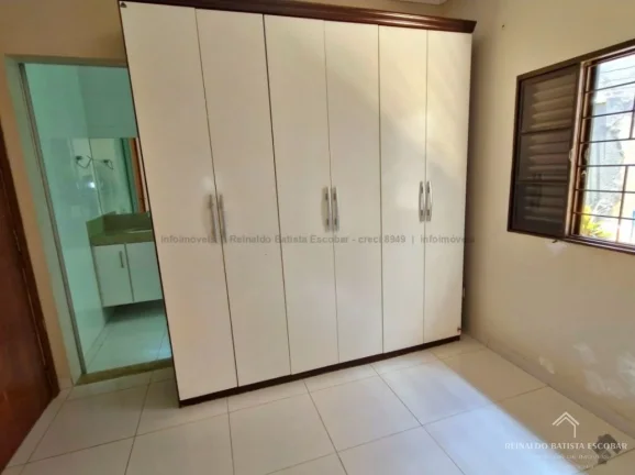 Imagem Casa térrea com 3 suítes, incluindo 1 master no Jardim Jockey Club