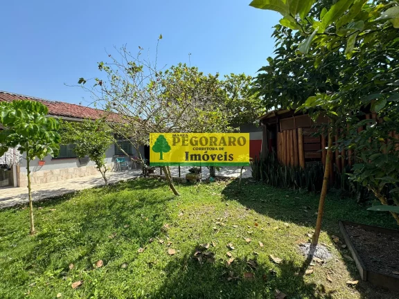 Imagem Oportunidade Imperdível: 3 casas à Venda na Martim de Sá; 2 Lotes; 720m² totais!