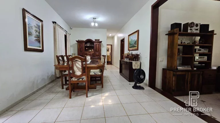 Imagem Casa com 3 dormitórios à venda, 350 m² por R$ 1.300.000,00 - Fazenda Boa Fé - Teresópolis/RJ