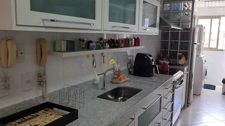 Imagem Apartamento Lateral com Vista Parcial para o Mar

Situado em um dos pontos mais privilegiados da Ens...