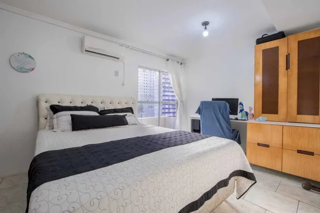 Imagem Apartamento com 4 dormitórios sendo 2 suítes e 2 vagas no Centro de Balneário Camboriú