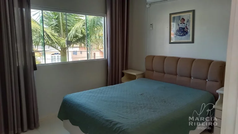 Imagem Casa com 3 dormitórios bairro Ingleses do Rio Vermelho