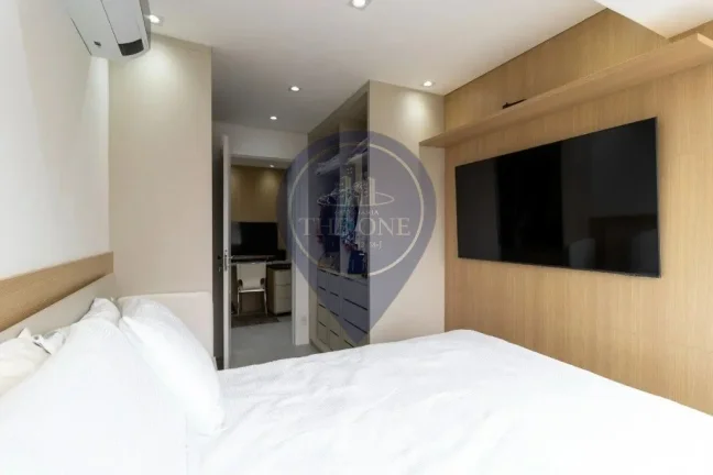 Imagem Apartamento à venda e locação em Indianópolis, São Paulo-SP: 2 quartos, 2 salas, 1 banheiro, 53,00 m² de área.