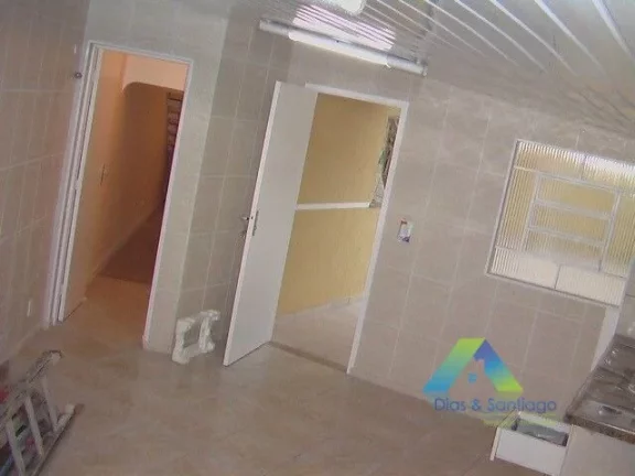 Imagem Sobrado todo reformado, 2 dormitórios, sala 2 ambientes, 3 vagas, com excelente localização e valor !