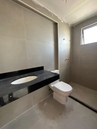 Imagem A 5ª Avenida Imóveis selecionou essa exclusivíssima unidade no MANSÃO CARYBÉ - Localizado na Ladeira da Barra - um 3 suítes novo 155,00m2 vista mar