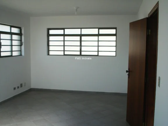 Imagem Galpão com 1130m2 em Atibaia.