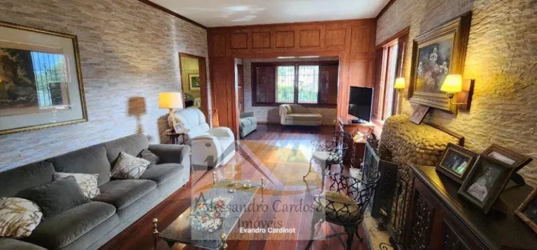 Imagem Casa à venda em Nova Friburgo, Braunes, com 10 quartos, 550m2