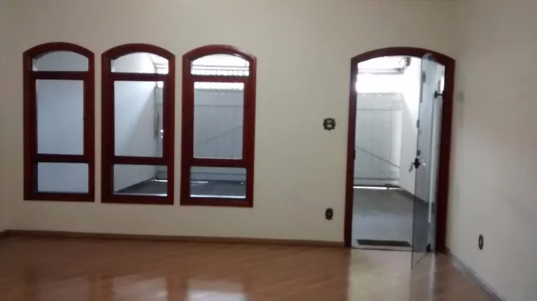 Imagem Sobrado com 4 dormitórios à venda, 187 m² por R$ 1.400.000,00 - Centro - Suzano/SP