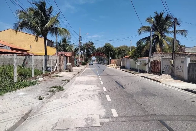 Imagem Excelente Terreno Plano, Cercado e Limpo à Venda no Jardim Atlântico Central – Maricá