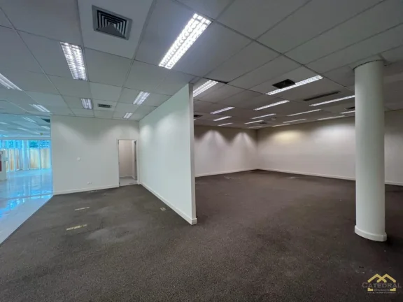 Imagem Ponto Comercial tipo Prédio para locação - Chácara Urbana - Jundiaí/SP