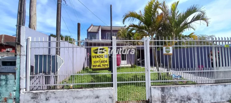 Casa de 3 dormitórios financiável na Carolina