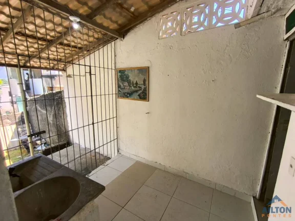 Imagem Casa Linear com 2 Quartos à Venda no Bairro Perocão - Guarapari/ES