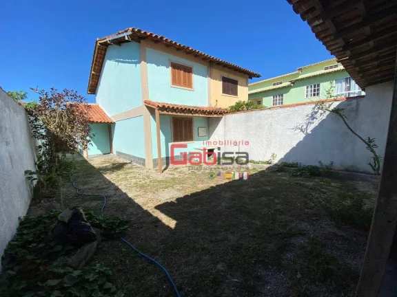 Imagem Casa com 3 dormitórios à venda, 196 m² por R$ 500.000,00 - Foguete - Cabo Frio/RJ