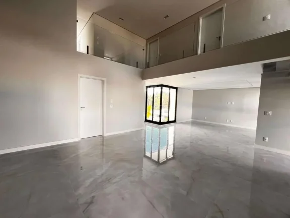Imagem Conforto e Estilo em Dois Andares: Casa com 4 Dormitórios, 2 Suítes em Condomínio Fechado!