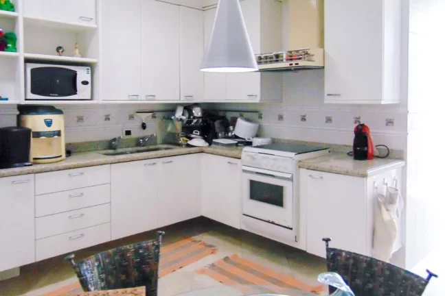 Imagem Apartamento com 4 dormitórios à venda, 160 m² por R$ 1.550.000,00 - Pitangueiras - Guarujá/SP