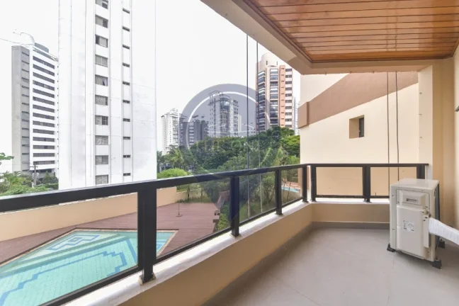 Imagem Apartamento de Alto Padrão no Campo Belo: 3 Quartos, 1 Suíte, 3 Vagas de Garagem - Conheça essa Oportunidade Única!