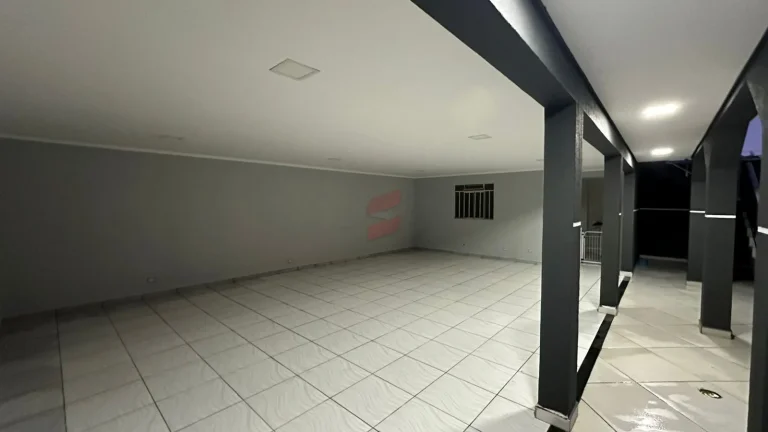 Imagem CASA com 3 dormitórios à venda com 576m² por R$ 1.630.000,00 no bairro Vargem Grande - PINHAIS / PR