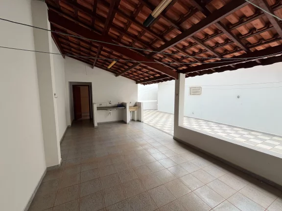 Imagem Descubra Seu Novo Lar no Coração do Jardim Santa Emília - Uma Joia Rara Espera por Você!